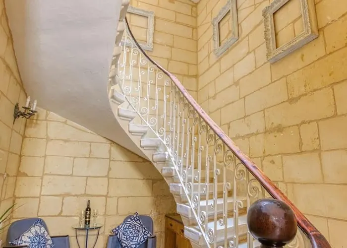 Twentyseven 1bed Steps From Front *