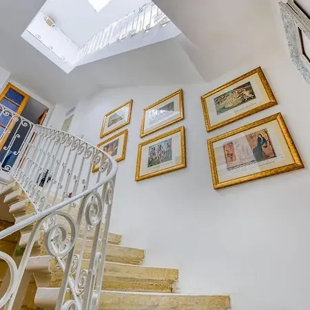 Stylish Loft With Maltese Balcony, 2 Min To Seafront * Sliema