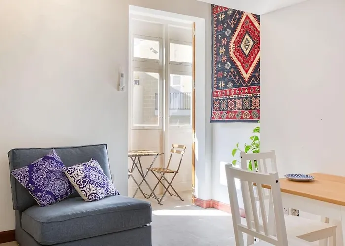 Twentyseven 1bed Steps From Front Daire *