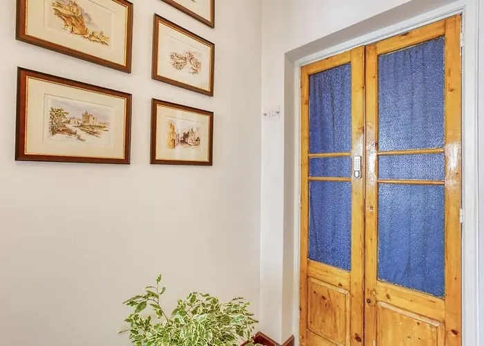 Twentyseven 1bed Steps From Front * Слима