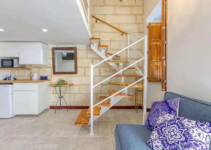 Twentyseven 1bed Steps From Front *