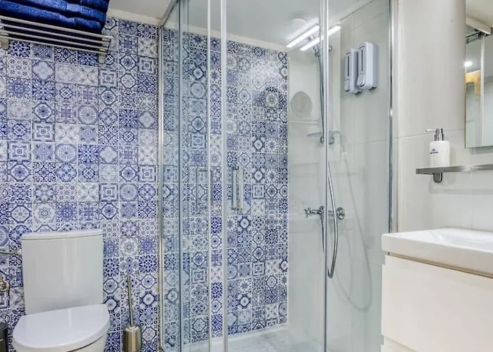 Twentyseven 1bed Steps From Front *